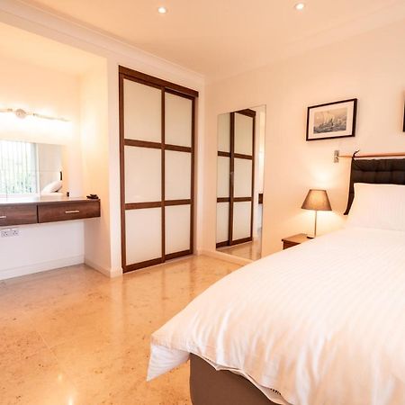 לינה וארוחת בוקר ניופורט Ecton House מראה חיצוני תמונה