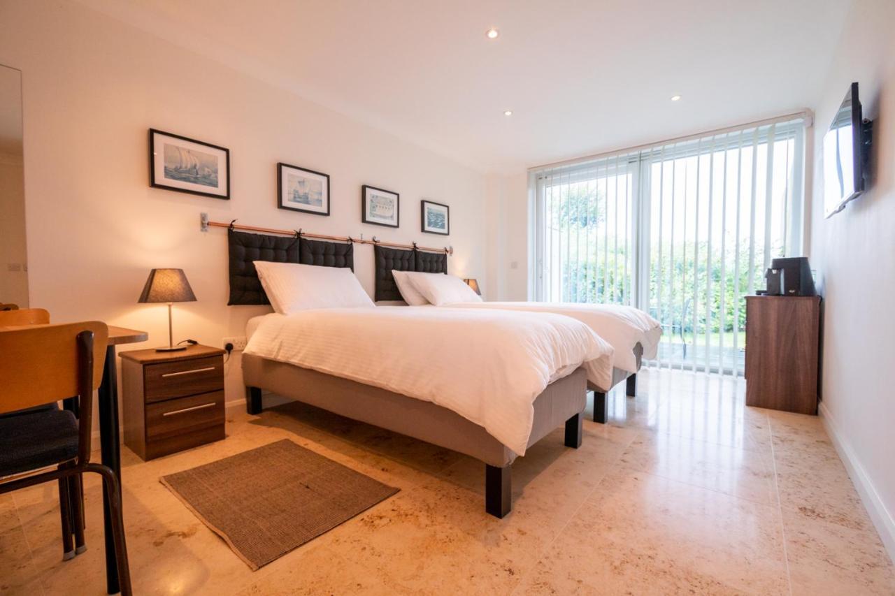 לינה וארוחת בוקר ניופורט Ecton House מראה חיצוני תמונה